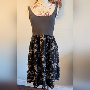 Babaton‎ Black and Cream Floral Midi With Silk  Dress